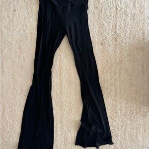 Offline by aerie crossover flare leggings